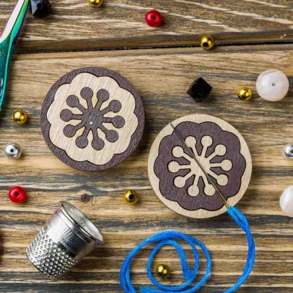 Buy Magnetic needle holder wooden - FLMH-008(W)