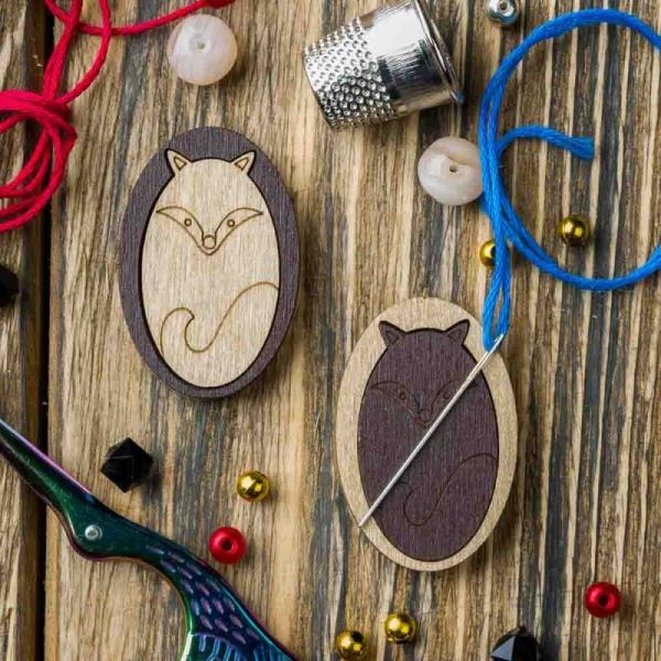 Buy Magnetic needle holder wooden - FLMH-026(W)