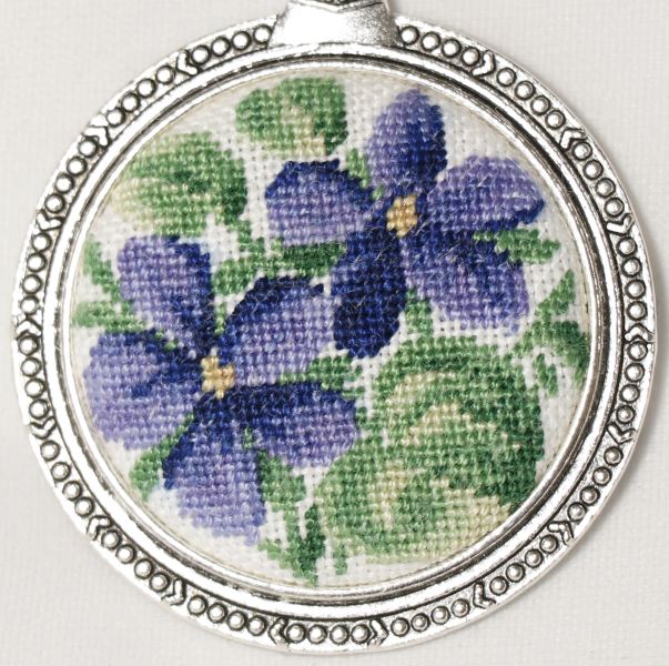 Buy Kit for making adornment - Pendant Violets-MB0102_1