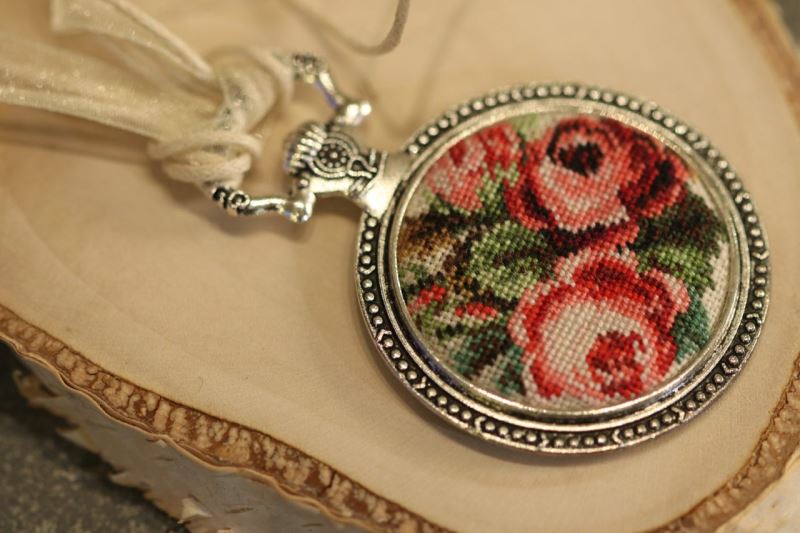 Buy Kit for making adornment - Mirror Vintage Roses-MB0901_1