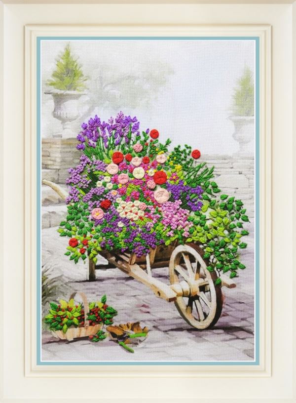 Buy Embroidery kit-Flowers in the garden-R-040